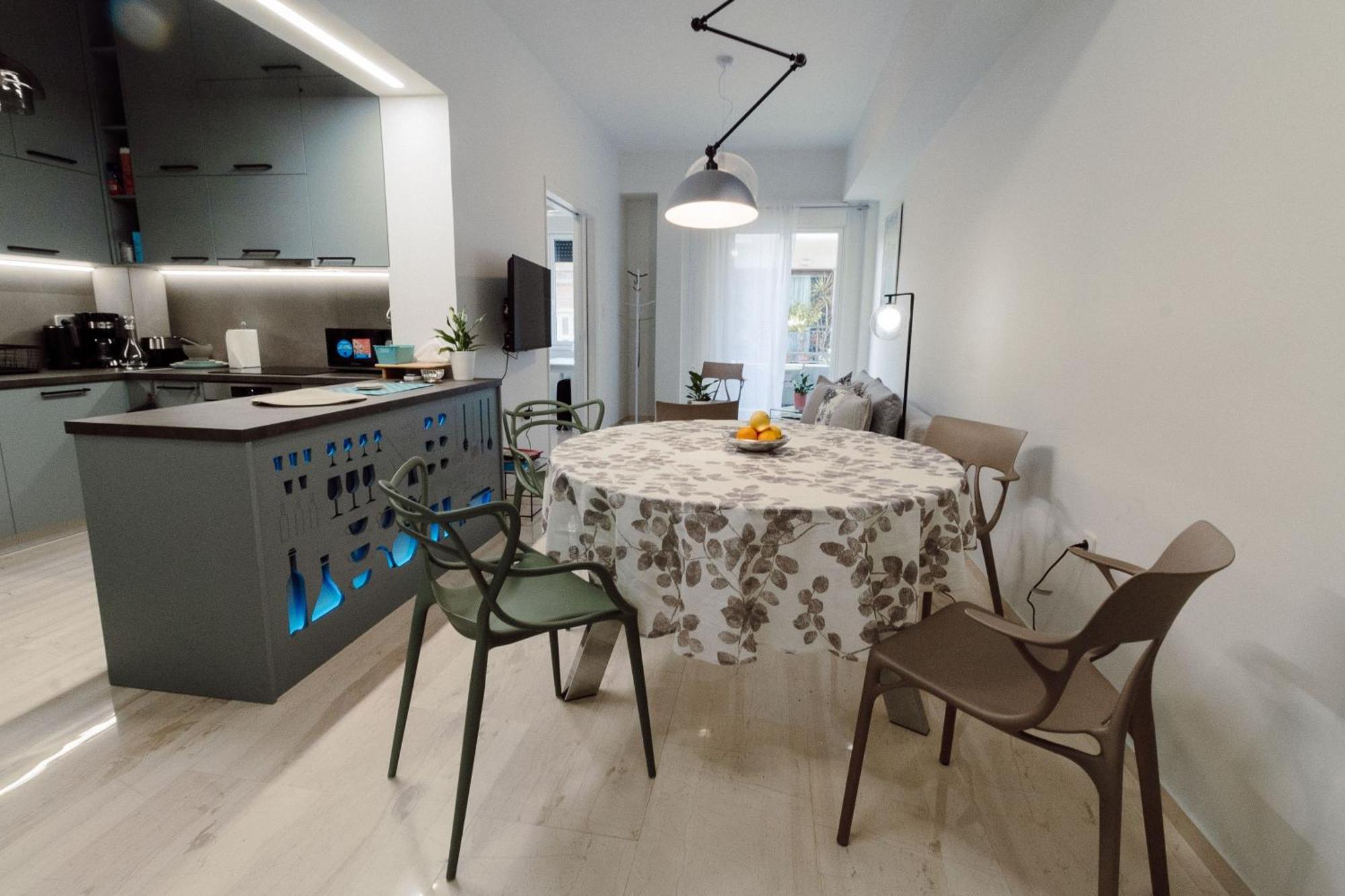 Blue Harbour House - Style Meets Comfort ピレウス エクステリア 写真